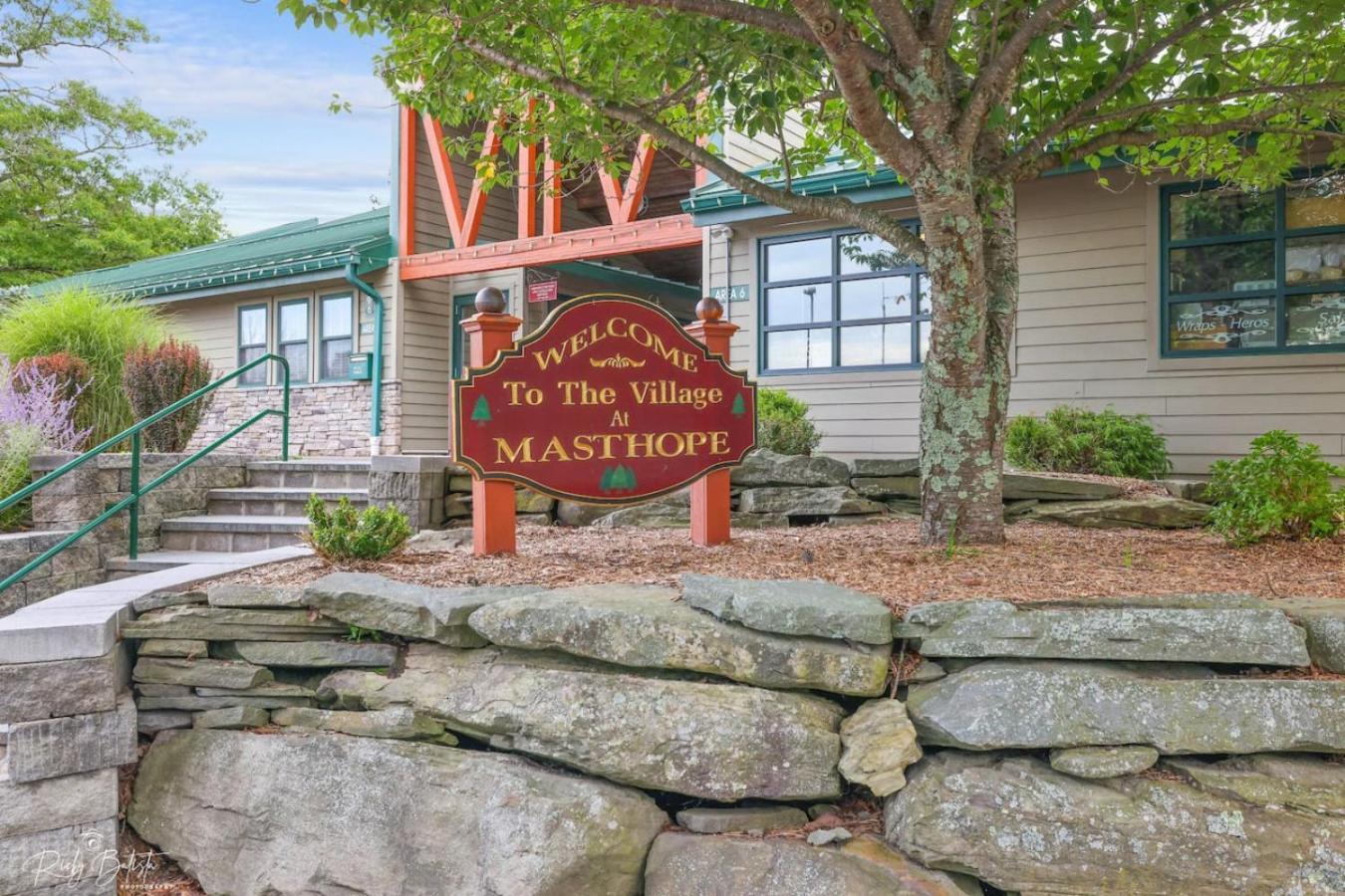 4br Poconos Retreat W Sauna, Game With Loft *