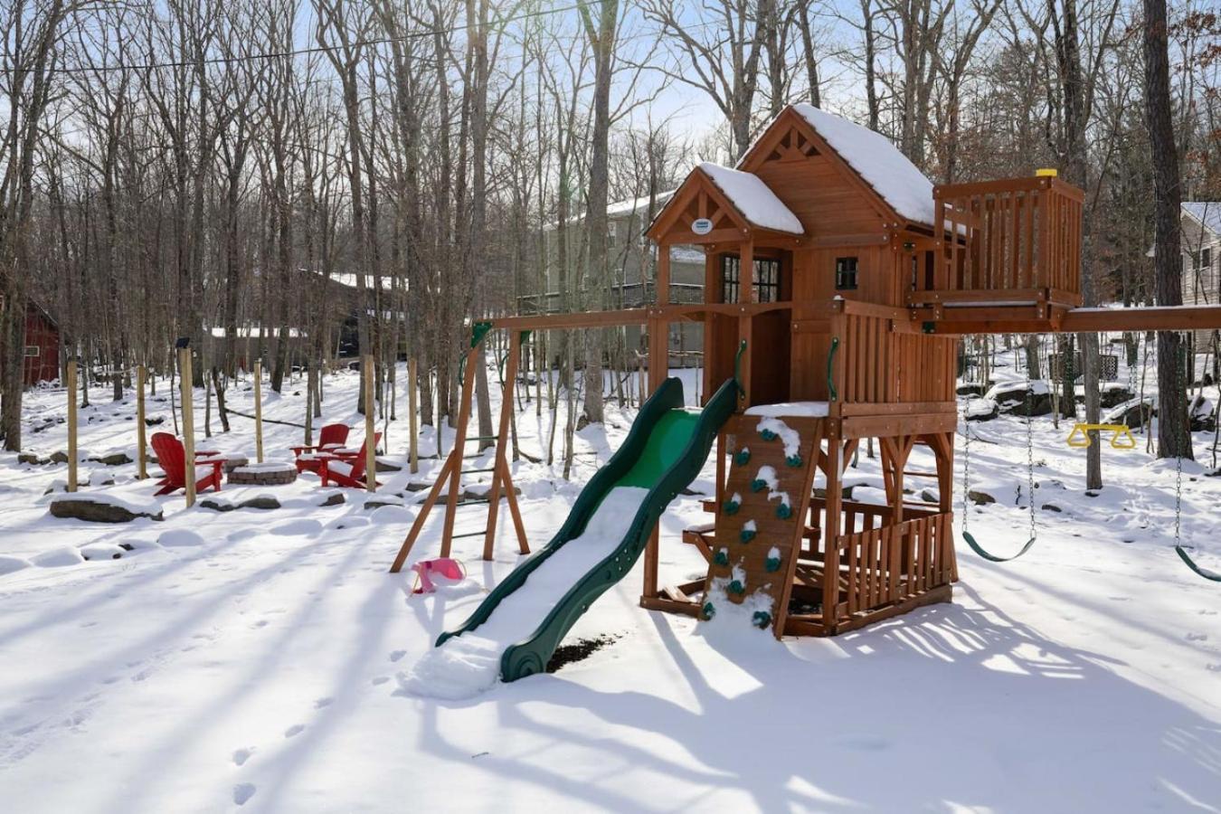 Holiday home 4br Poconos Retreat W Sauna, Game With Loft *